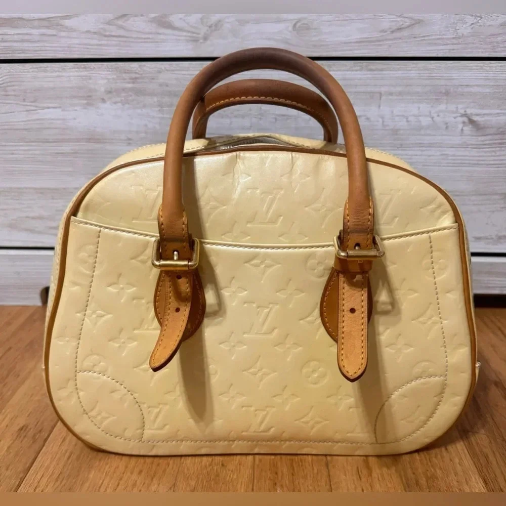 Louis Vuitton Monogram Vernis Summit Drive